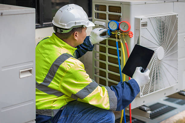 Professional Hvac technician working in Demotte, IN